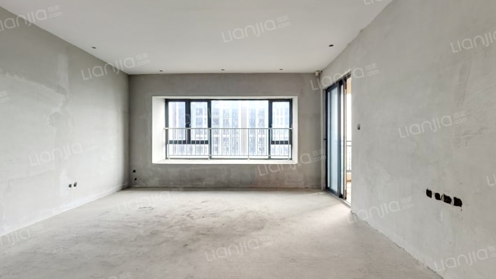 恒大广场二手房实景图