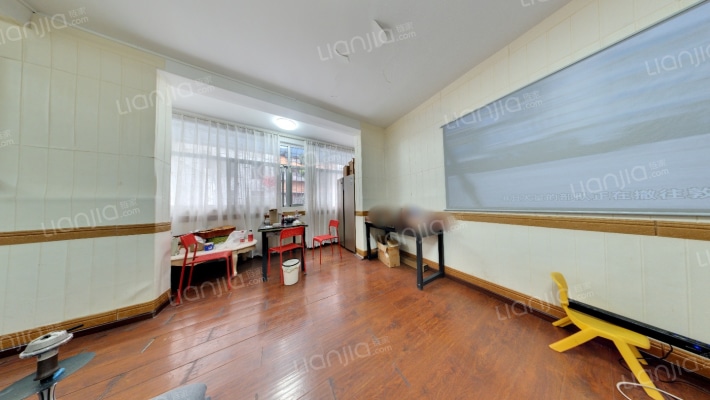 爱联水泥厂小区二手房实景图