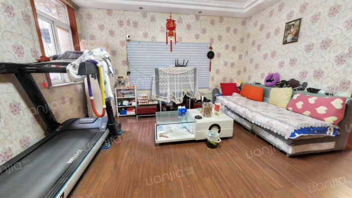 向东村二手房实景图