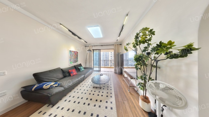 博雅滨江二手房实景图