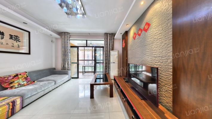 大华南湖公园世家一期二手房实景图