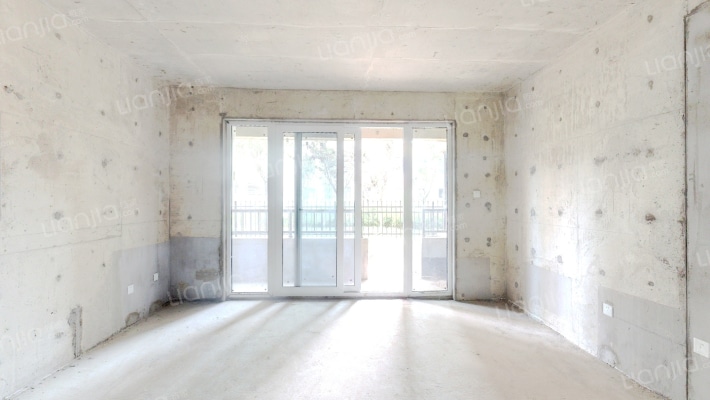 馥桂园铂峰二手房实景图