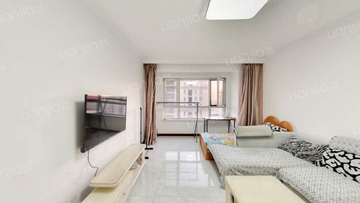 尚盈丽景东区二手房实景图