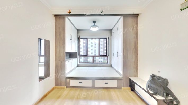 骏赫城书苑派二手房实景图