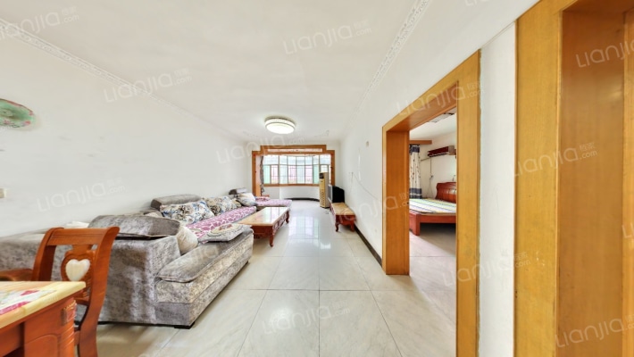 联芳花园2期二手房实景图