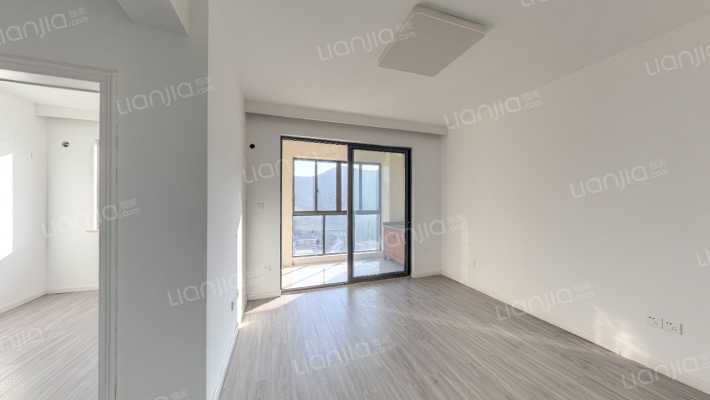 锦泰家苑二手房实景图