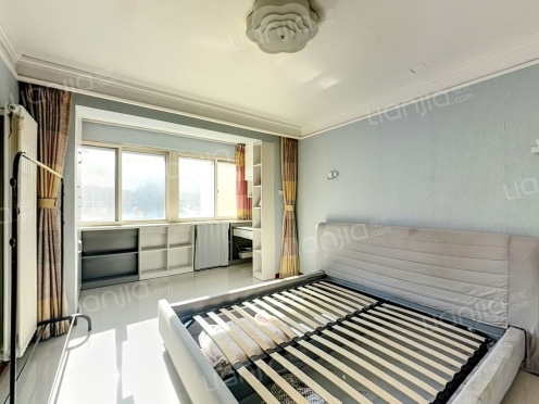 整租·浮山后六小区 1室1厅 南/北