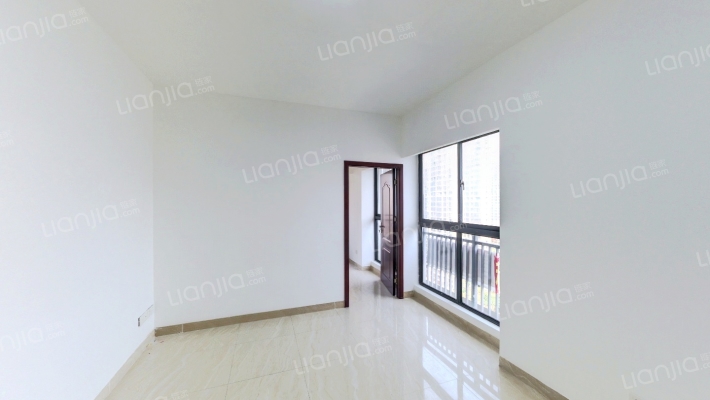 伊泰天骄一期二手房实景图