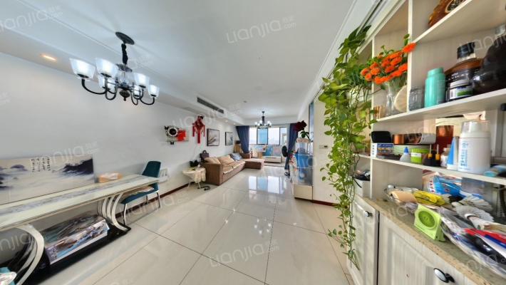 嘉盛维纳阳光二手房实景图