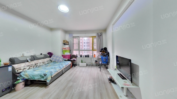 蔚蓝国际三期二手房实景图