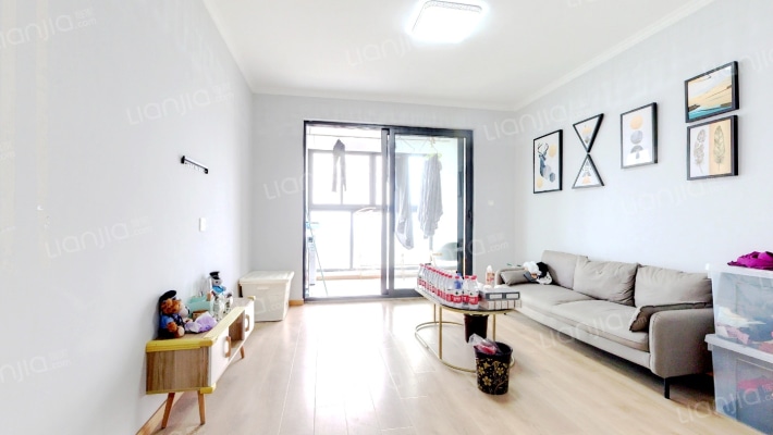 万江共和新城红公馆二手房实景图