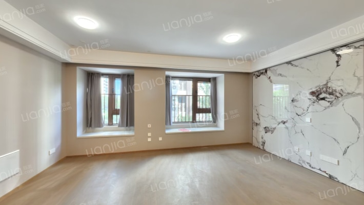 雅戈尔江上云境二手房实景图