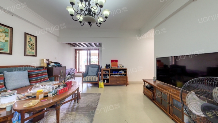 逸海楼小区二手房实景图