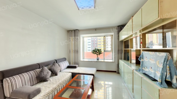 西华苑三期南区二手房实景图