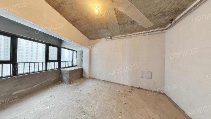 美的置业广场二手房实景图