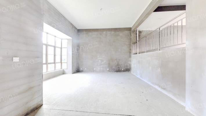 品庐东岸二手房实景图