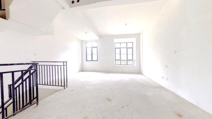 蓝泊湾二手房实景图