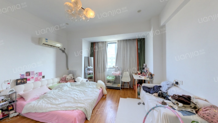 众安时代广场二手房实景图