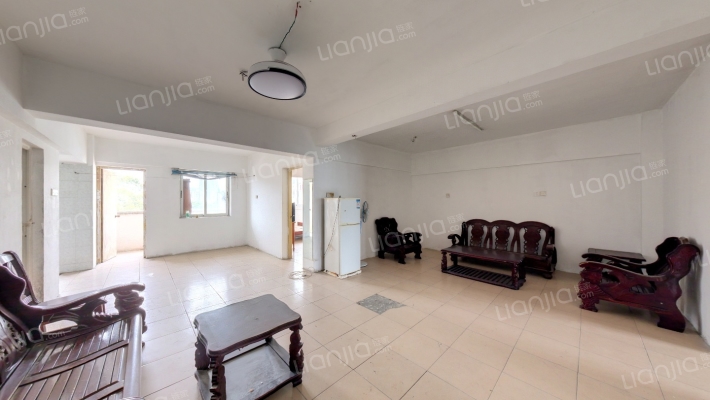 金湖苑二手房实景图