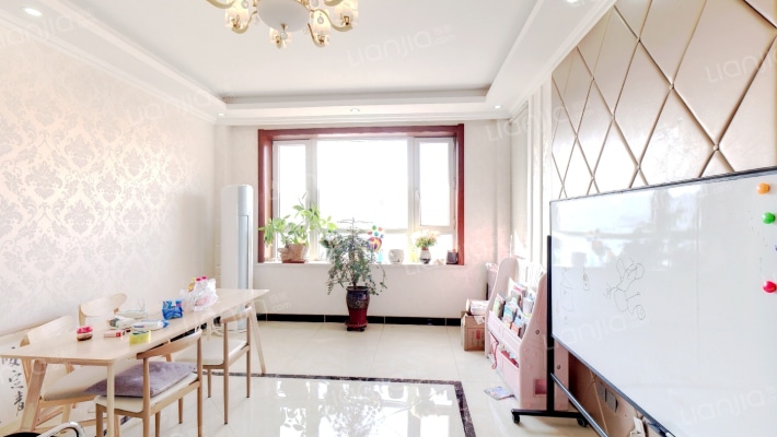 三鼎春天A区二手房实景图