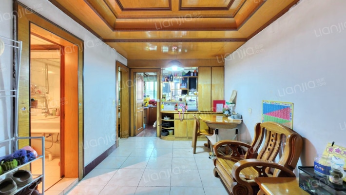 新典新村二手房实景图