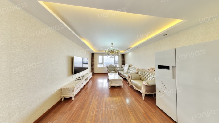 万科蓝山F区二手房实景图