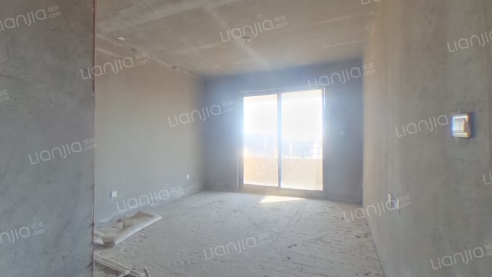 公园里二手房实景图