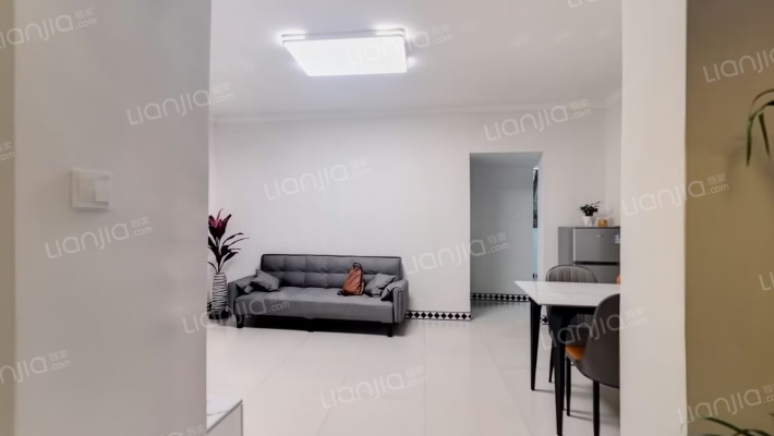 花城中街3号二手房实景图