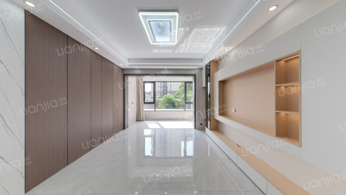 越秀可逸豪苑二手房实景图