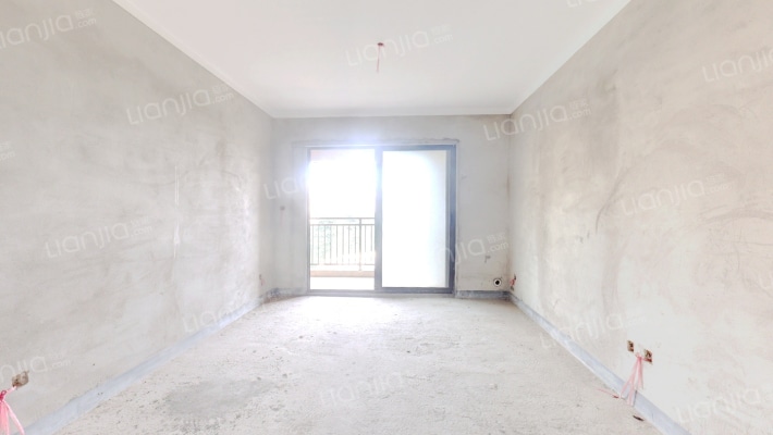 海南绿地城玺园二手房实景图