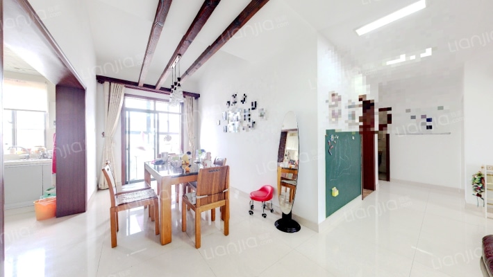 湖畔翠庭二手房实景图