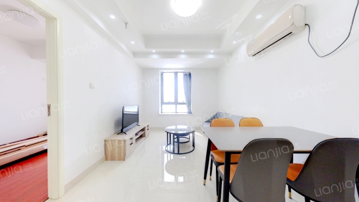 怡品湖景花园二手房实景图