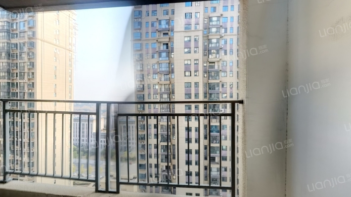 蓝湾翠园二手房实景图