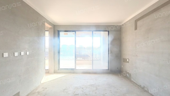 淮阳正商珑湖宽境二手房实景图