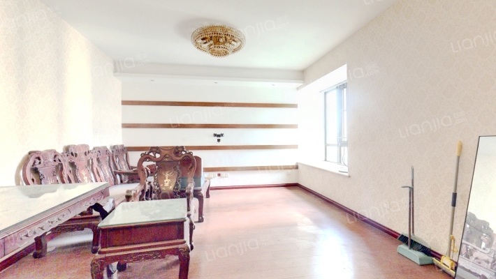 世贸城二手房实景图