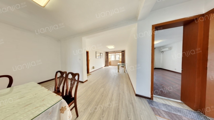 东港二村二手房实景图