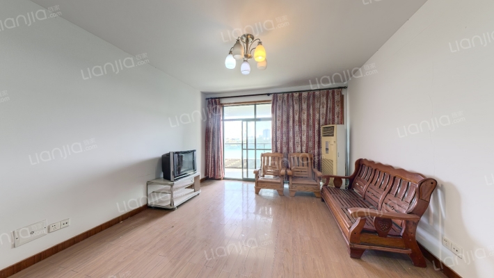 放鹤洲花园(1-7幢)二手房实景图