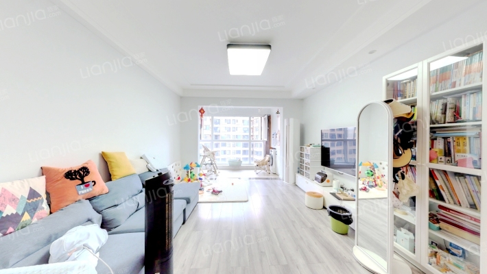 西岸翠景二手房实景图