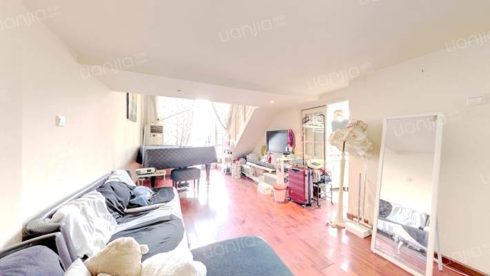 大华世都二手房实景图