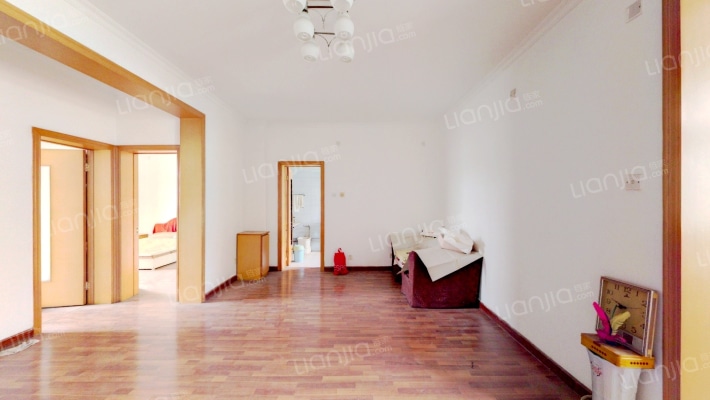 农业路东38号院二手房实景图