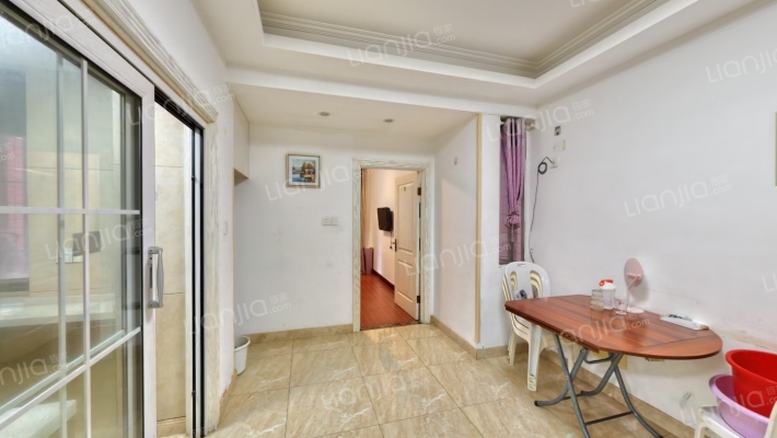 温泉东汤小区二手房实景图