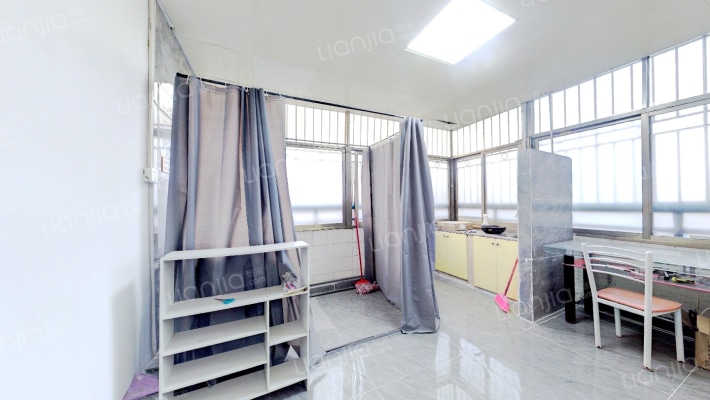 中房怡芬花园二手房实景图