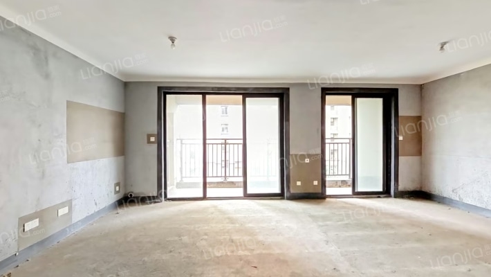 建业公园里二手房实景图