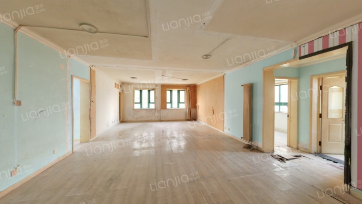 香港花园大公馆二手房实景图