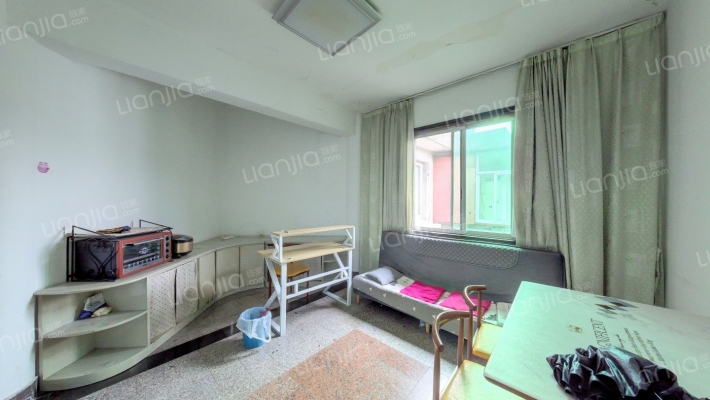 建设小区二手房实景图