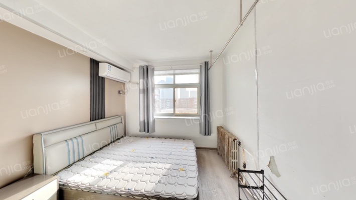 棉四二宿舍二手房实景图