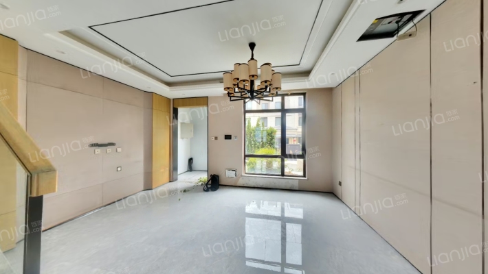 绿地海域香颂二手房实景图