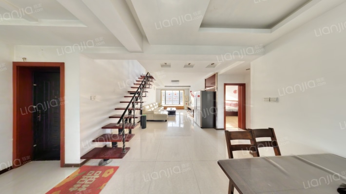 中海水岸馨都二手房实景图