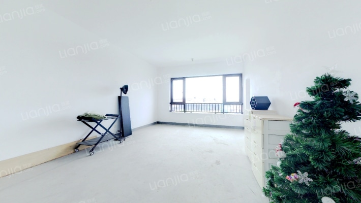 绿城晓风湖畔二手房实景图