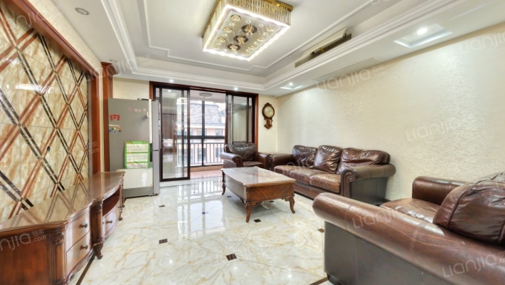 新义名苑二手房实景图